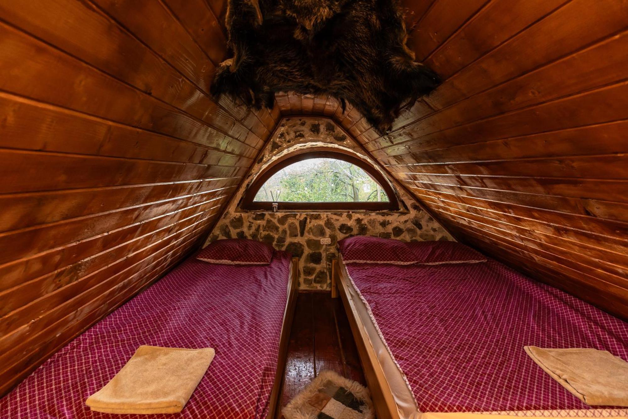 Вилла Catunu' Lui Emil Carbunesti Экстерьер фото