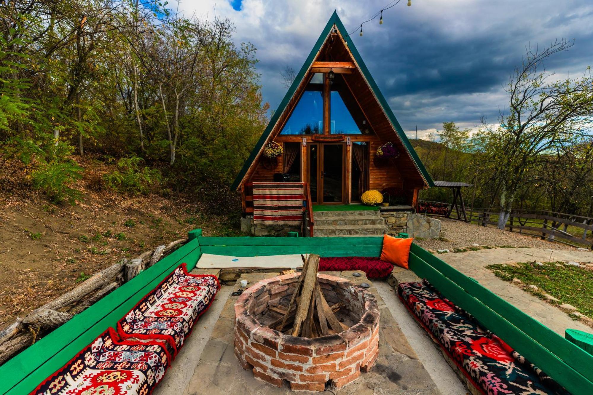 Вилла Catunu' Lui Emil Carbunesti Экстерьер фото